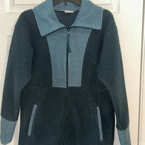 Columbia Blue and Black Teddy Jacket with Textured Fleece - Picture 1 of 4